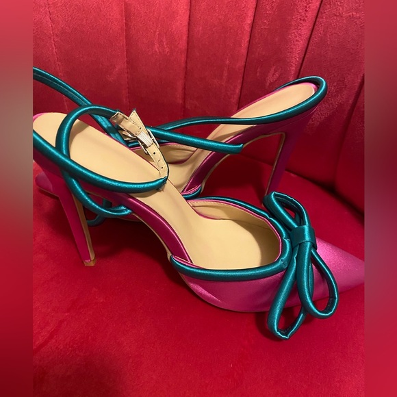 FUCHSIA & TEAL POINTED TOE HEELS - Picture 1 of 9